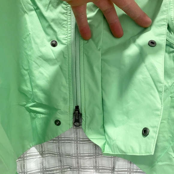 REI Women's Nylon High Visibility Rain Jacket - Large - Picture 5 of 9